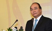 Premier vietnamita expresa su pesar a familias de víctimas nacionales en Reino Unido