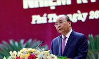 Primer ministro vietnamita asiste a la inauguración del XIX Congreso del Comité del Partido de Phu Tho