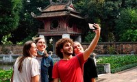 Vietnam podría recibir hasta 10 millones de turistas extranjeros en 2023