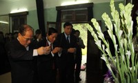 Expresan gratitud al presidente Ho Chi Minh ante inminencia del Año Nuevo Lunar