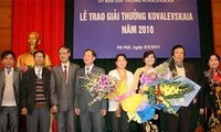  Vietnam entrega premio Kovalevskaya a sus científicas sobresalientes