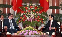 Presidente de Vietnam valora cooperación con Laos y República Checa