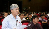 Continúan las actividades del V período de sesiones del Parlamento vietnamita