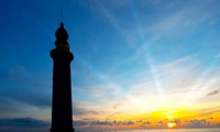 Disfrutar los primeros rayos del sol en Cabo de Dai Lanh