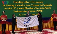 Vietnamese NA hands over APPF chairmanship to Cambodia 