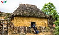 Ha Nhi ethnic group's earthen-wall houses and traditional New Year celebration 