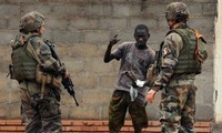 France, West Africa to unite forces in fight against Islamist militants