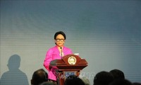 Indonesia urges parties to East Sea disputes to respect international laws 