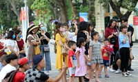 환끼엠 도보거리에서 축제와 활동 중단 통보