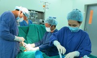 Le Vietnam a procédé le 1er à la greffe de cellules de souche pour traiter la cirrhose pulmonaire