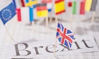 Brexit: l'UE prête à un accord commercial "ambitieux" avec Londres, mais sous condition