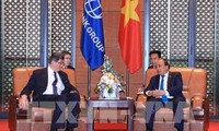 Nguyên Xuân Phuc reçoit Joaquim Levy