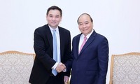 Le Premier ministre reçoit le fondateur de Gulf Energy (Thaïlande) 