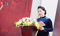 Nguyên Thi Kim Ngân à la célébration des 110 ans du lycée Buoi-Chu Van An