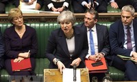 Brexit: Theresa May s'efforce de convaincre les députés de voter son accord