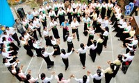 Soumission des dossiers de la danse Xoe des Thai et de l’art de la céramique des Cham à l’UNESCO