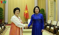 Dang Thi Ngoc Thinh reçoit la vice-présidente de l’Association d’amitié RPDC - Vietnam