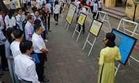 Exposition sur Truong Sa et Hoàng Sa à Hoa Binh