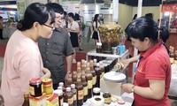 Ouverture de la foire «Acheter les marchandises vietnamiennes » à Hô Chi Minh-Ville