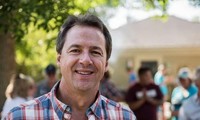 Steve Bullock, nouveau candidat démocrate à la présidentielle américaine