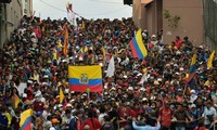 Equateur : des milliers de manifestants affluent vers Quito, quadrillé par la police