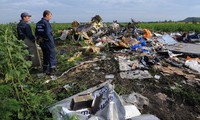 Crash du vol MH17: le procès s'ouvre aux Pays-Bas, les accusés absents 