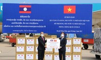 Message de remerciement de Thongloun Sisoulith aux dirigeants vietnamiens