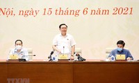 Vuong Dinh Huê rencontre les organes de presse