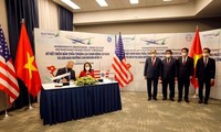 Aviation: signature d’accords de coopération entre le Vietnam et les États-Unis 