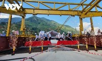 Achèvement de la dernière travée de Mong Sên, le plus haut viaduc du Vietnam