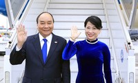 Nguyên Xuân Phuc entame sa visite à Singapour