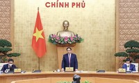 Pham Minh Chinh préside la 3e réunion thématique du gouvernement sur le travail législatif