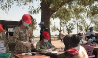 Les Casques bleus vietnamiens sensibilisent les femmes sud-soudanaises aux soins de santé