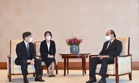 Nguyên Xuân Phuc rencontre l’empereur Naruhito