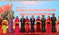 Expositions en l’honneur du 80e anniversaire de la fondation de l’Armée populaire du Vietnam