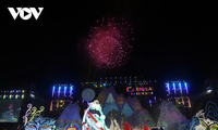 Hàng vạn người dân, du khách hoà mình vào không khí Carnaval Hạ Long 2025