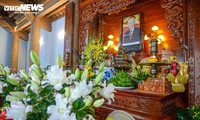 Người dân về thôn Lại Đà thắp hương tưởng niệm cố Tổng Bí thư Nguyễn Phú Trọng
