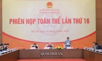 Phiên họp toàn thể lần thứ 16 Ủy ban Pháp luật của Quốc hội