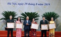 Đảng, Nhà nước và nhân dân trân trọng tinh thần lao động sáng tạo của các thế hệ văn nghệ sĩ