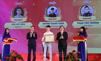 Trao giải Cuộc thi “Tuổi trẻ học tập và làm theo tư tưởng, đạo đức, phong cách Hồ Chí Minh” năm 2019