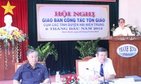 Konferensi  briefing  tentang pekerjaan agama di 12 provinsi, kota di Vietnam