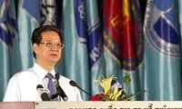 PM Nguyen Tan Dung berkunjung di Universitas Nasional kota Ho Chi Minh