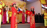 Peringatan ultah ke-65 penggalangan hubungan diplomatik Vietnam- Republik Czech 