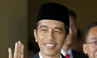 Pres. Indonesia Joko Widodo menyatakan kecemasan tentang perkembangan rumit di Laut Timur 