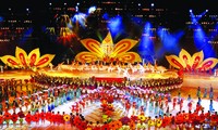 Festival Bunga Da Lat - tahun 2015 membawa banyak nilai artistik