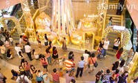 Suasana menyongsong Hari Natal 2015 di kota Hanoi