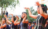 Tarian rakyat tradisional dari warga etnis K’ho