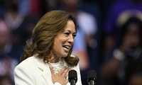 Élection présidentielle américaine: Kamala Harris vote par correspondance en Californie