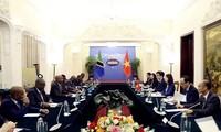 Première consultation politique entre le Vietnam et la Tanzanie