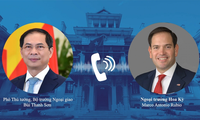 Entretien téléphonique entre Bùi Thanh Son et Marco Rubio 